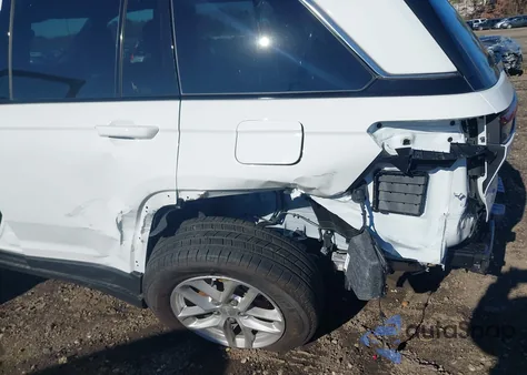 2025 Jeep Grand Cherokee Laredo X 4X4 z USA, uszkodzony, nr VIN 1C4RJHAG3SC328884